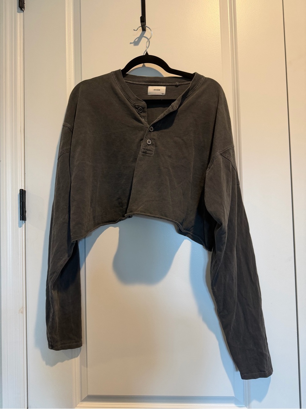 Joah Brown Charcoal Cropped Henley Pullover